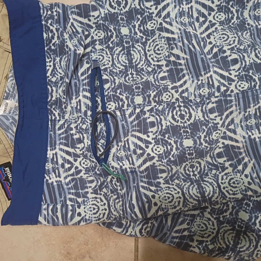 Patagonia Blue Printed Men's Board Shorts - Picture 5 of 7